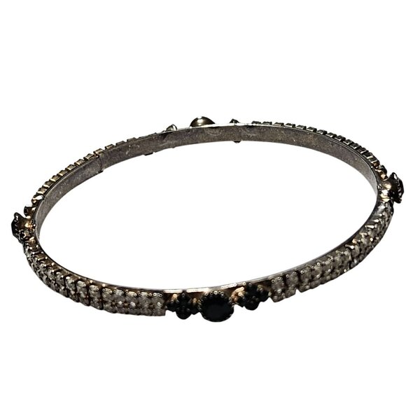 Vintage Elegant Silver Tone Rhinestone Black Stone Bangle Bracelet Snap Closure - Picture 2 of 6